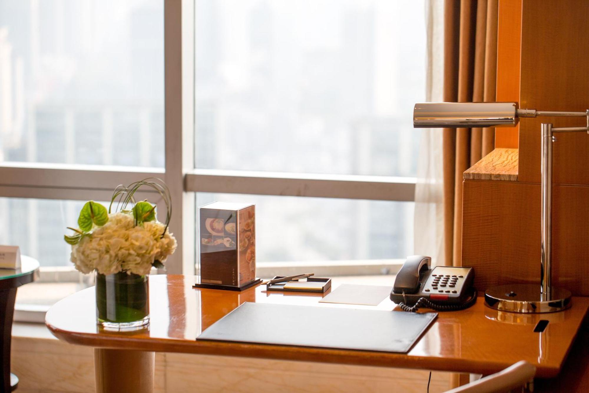 The Westin Nanjing Xuanwu Lake Экстерьер фото